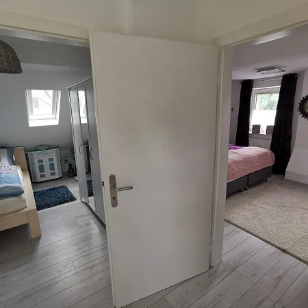 Am Stadtwald Apartment *